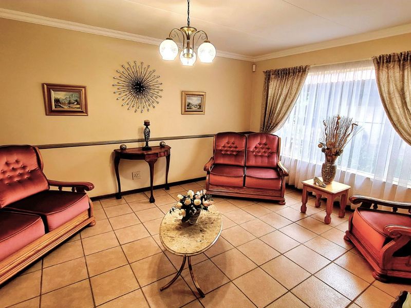 House For Sale in Heuweloord - Photo 8