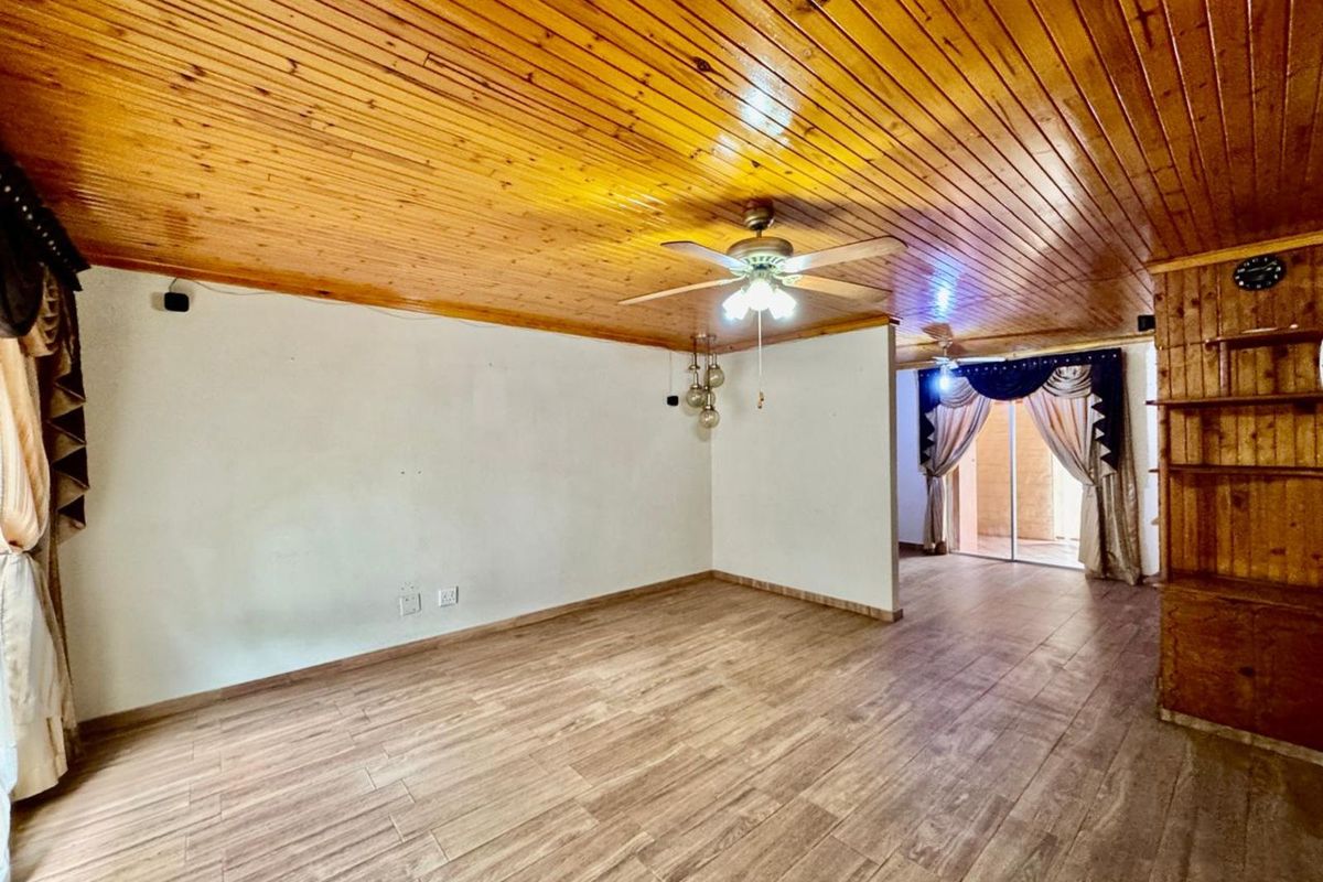 House For Sale in Secunda Central - Photo 3