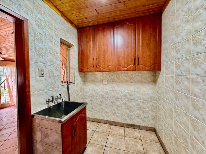 House For Sale in Secunda Central - Photo 9