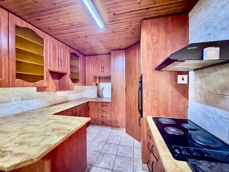 House For Sale in Secunda Central - Photo 8