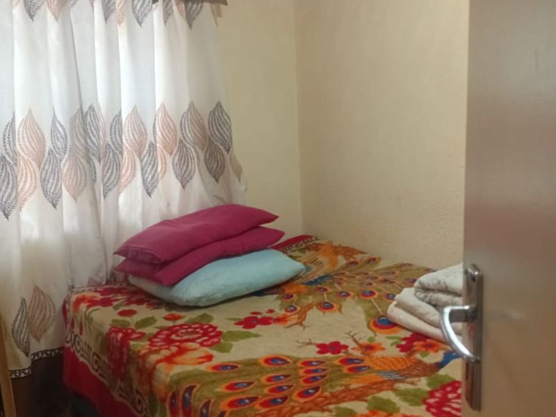 House For Sale in Lenasia Ext 13 - Photo 10