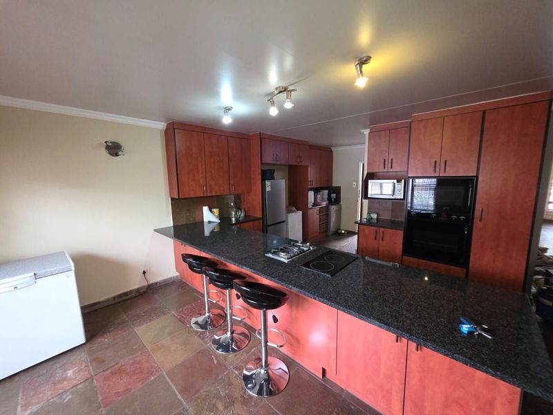 House For Sale in Secunda Central - Photo 5