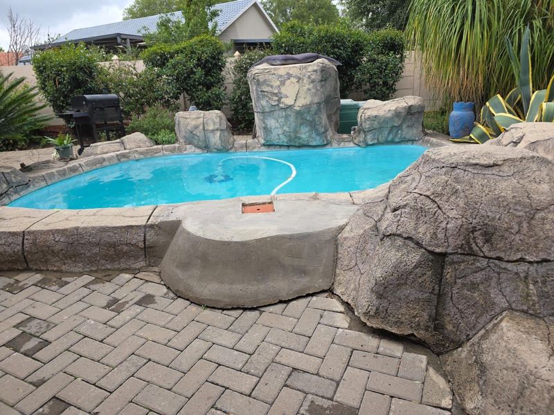 House For Sale in Secunda Central - Photo 4