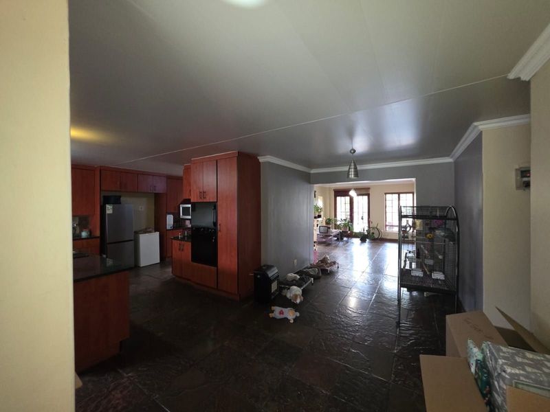 House For Sale in Secunda Central - Photo 8