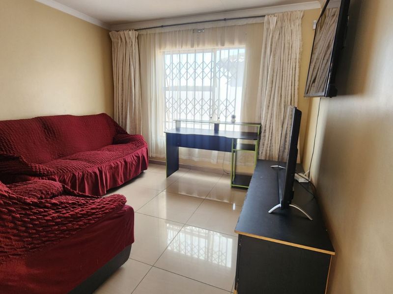 House For Sale in Riverside View - Photo 10