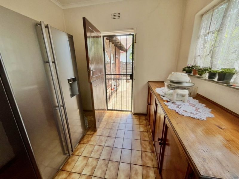 House For Sale in Weltevreden Park - Photo 10