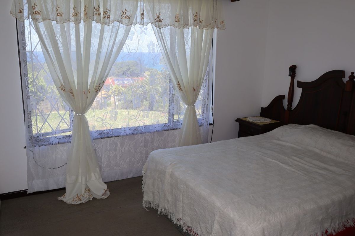 House For Sale in Hibberdene Central - Photo 4