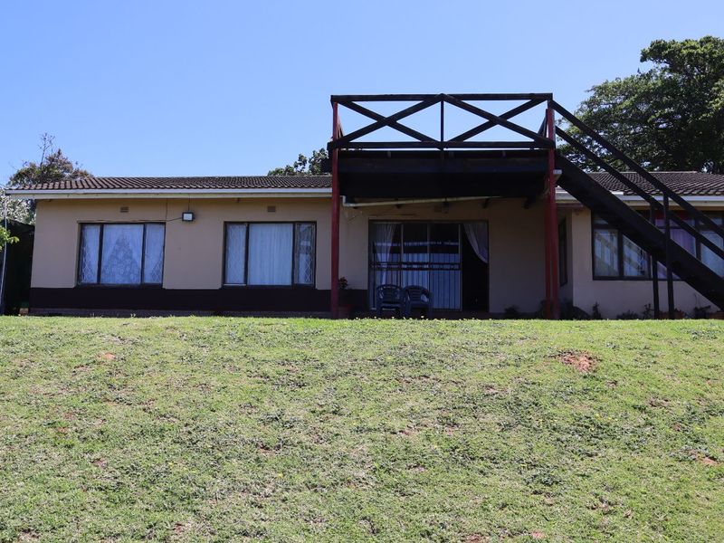 House For Sale in Hibberdene Central - Photo 2