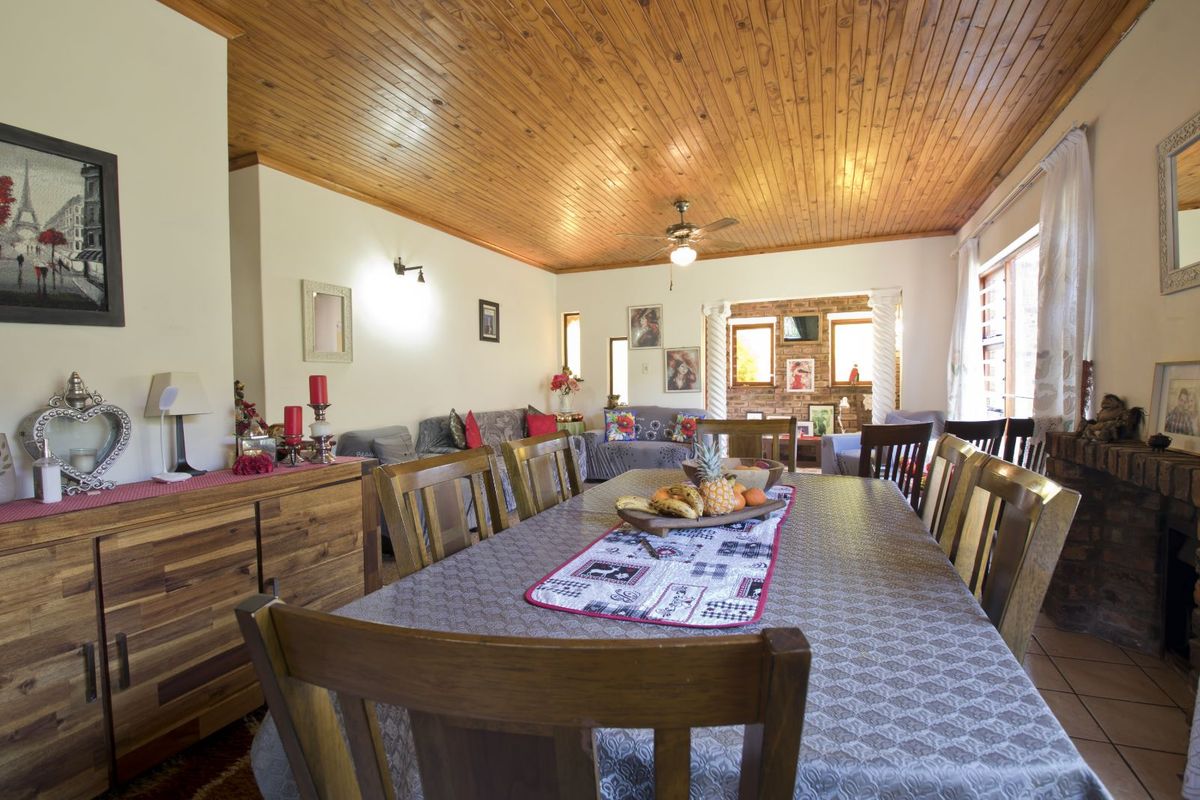 House For Sale in Bayview - Photo 5