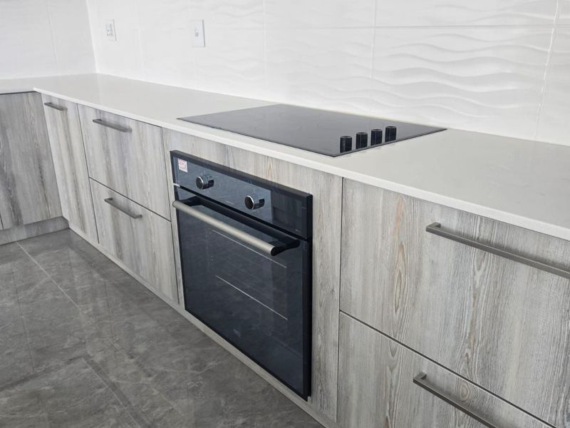 House For Sale in Mount Royal Golf Estate - Photo 4