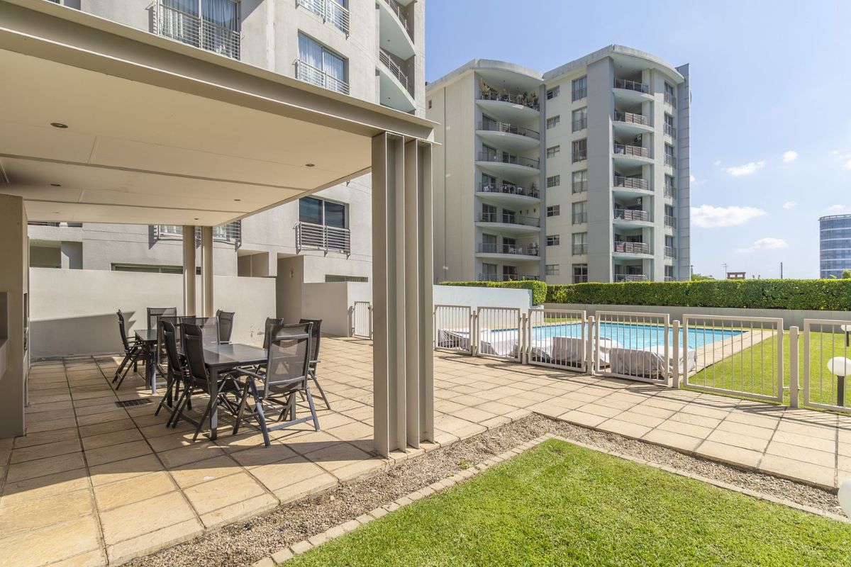 Apartment For Sale in Morningside - Photo 2