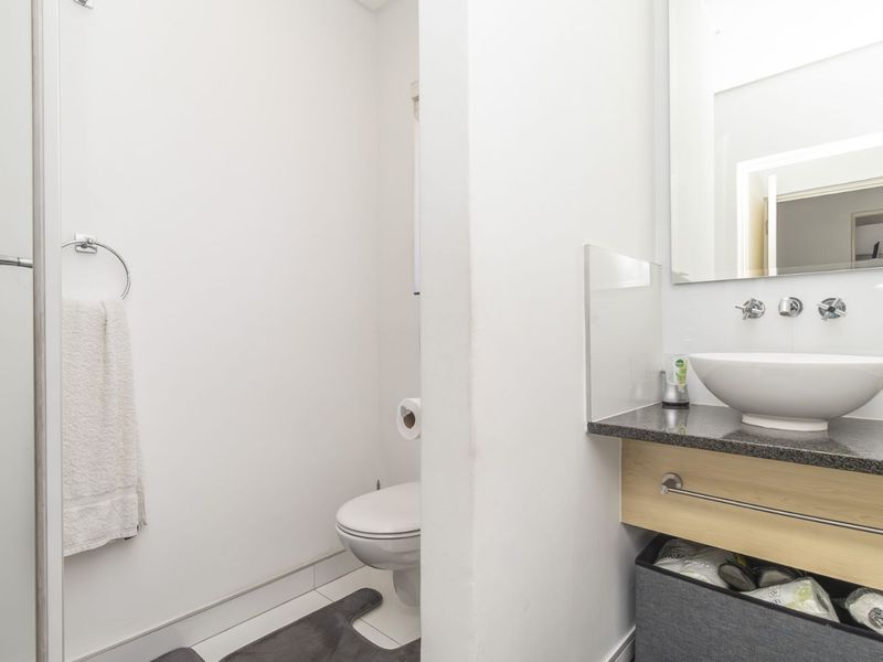 Apartment For Sale in Morningside - Photo 6