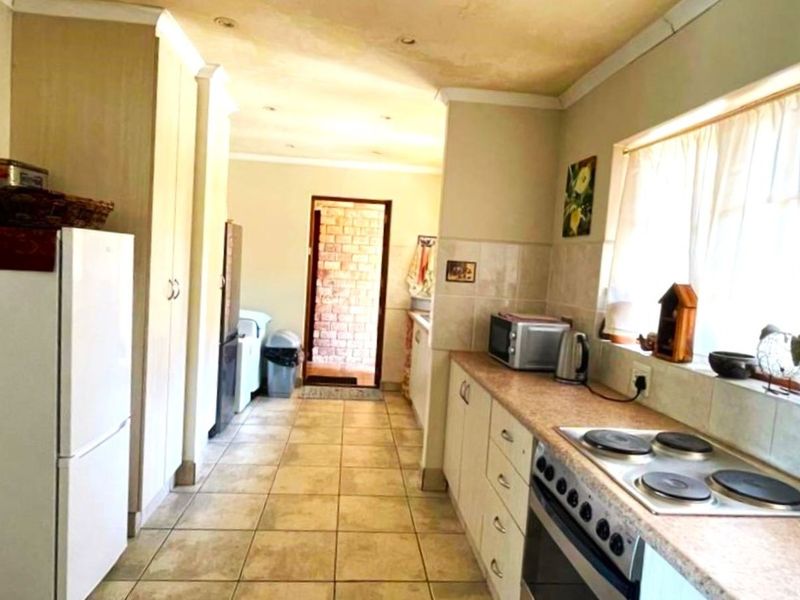 House For Sale in Groenvallei - Photo 7