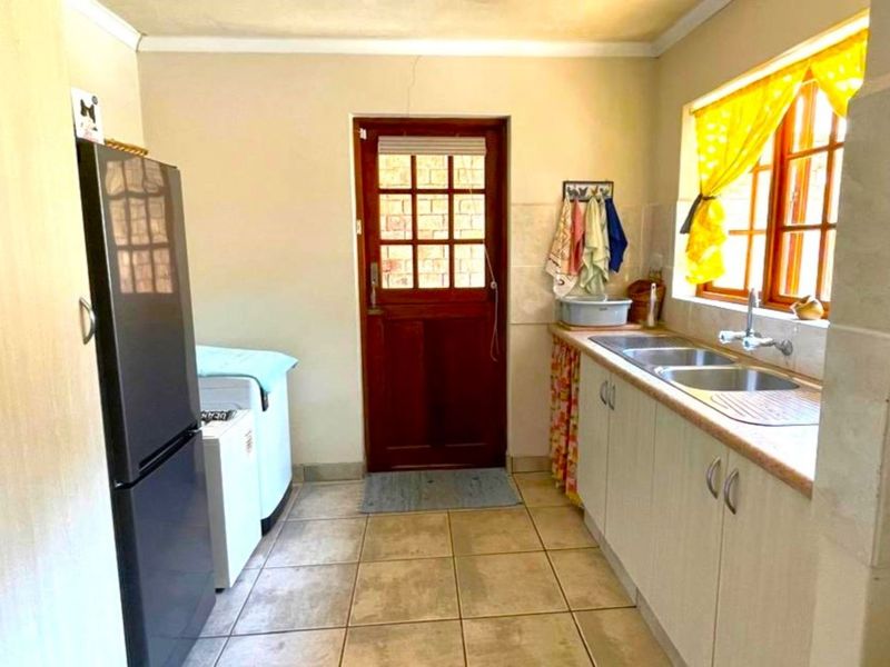 House For Sale in Groenvallei - Photo 9