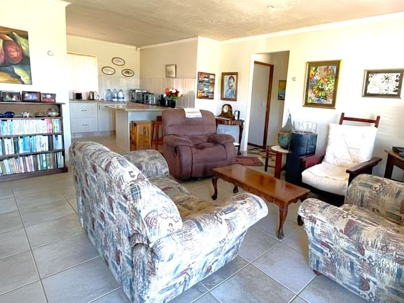 House For Sale in Groenvallei - Photo 3