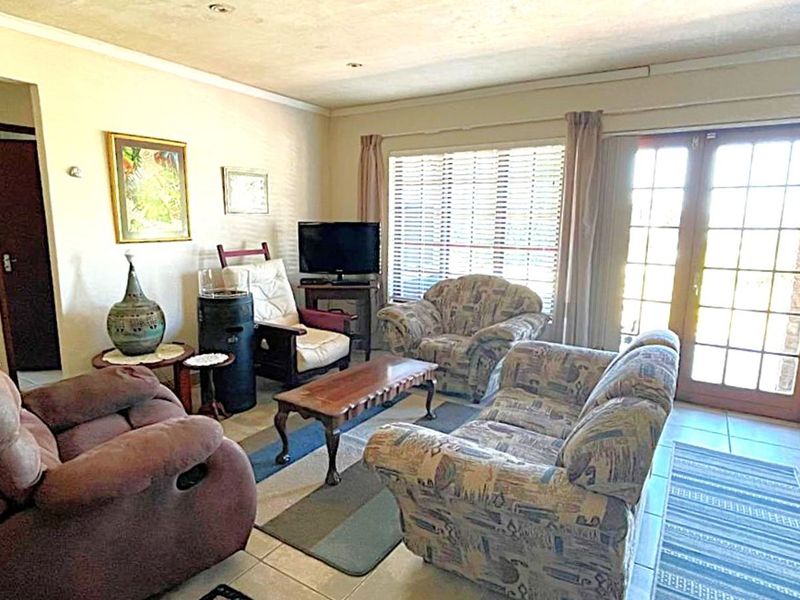 House For Sale in Groenvallei - Photo 4