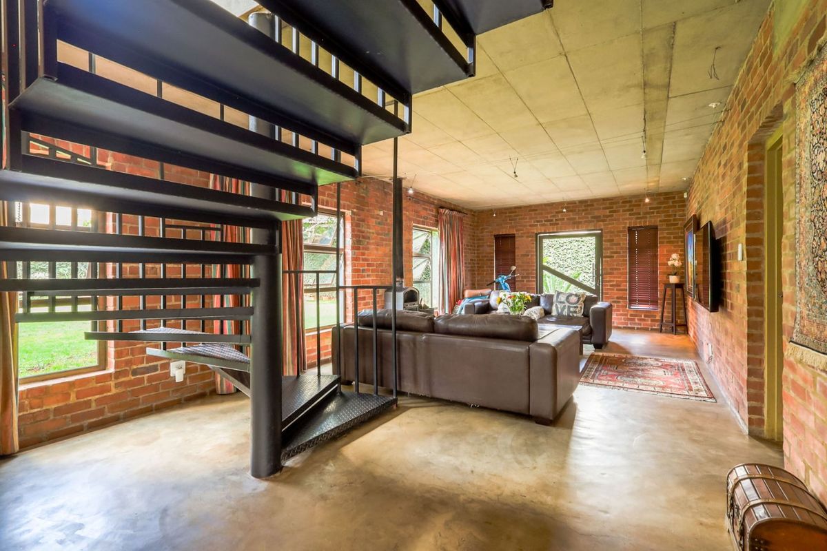 House For Sale in Olympus AH - Photo 5