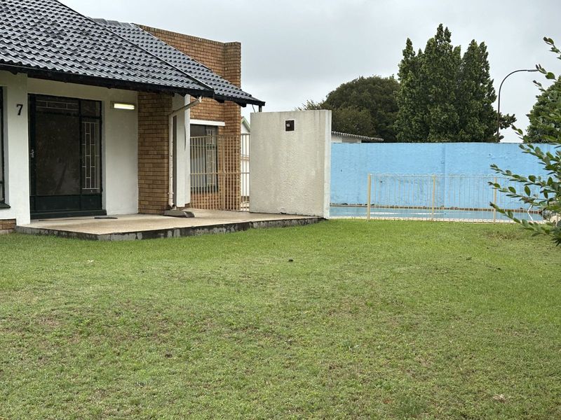 House For Sale in Sunset Park - Photo 4