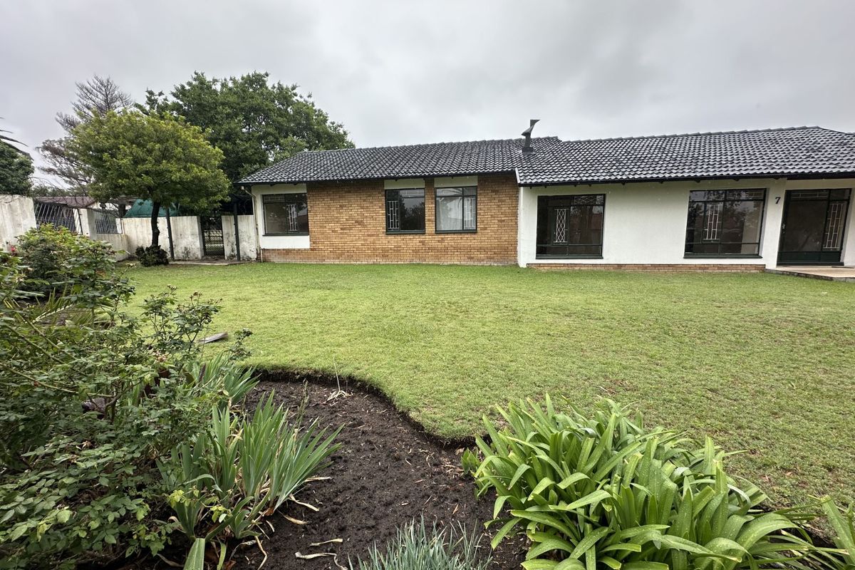 House For Sale in Sunset Park - Photo 3