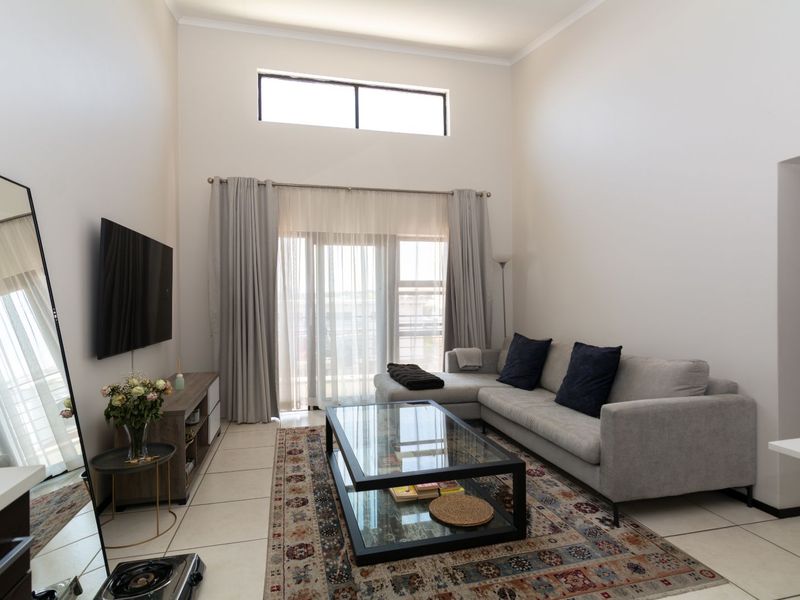 Apartment For Sale in Greenstone Hill - Photo 4