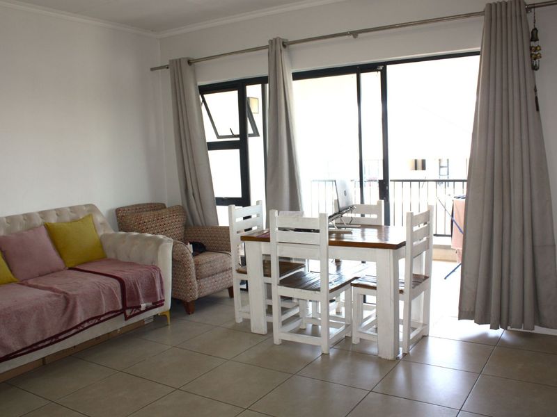 Apartment For Sale in Bryanston - Photo 7
