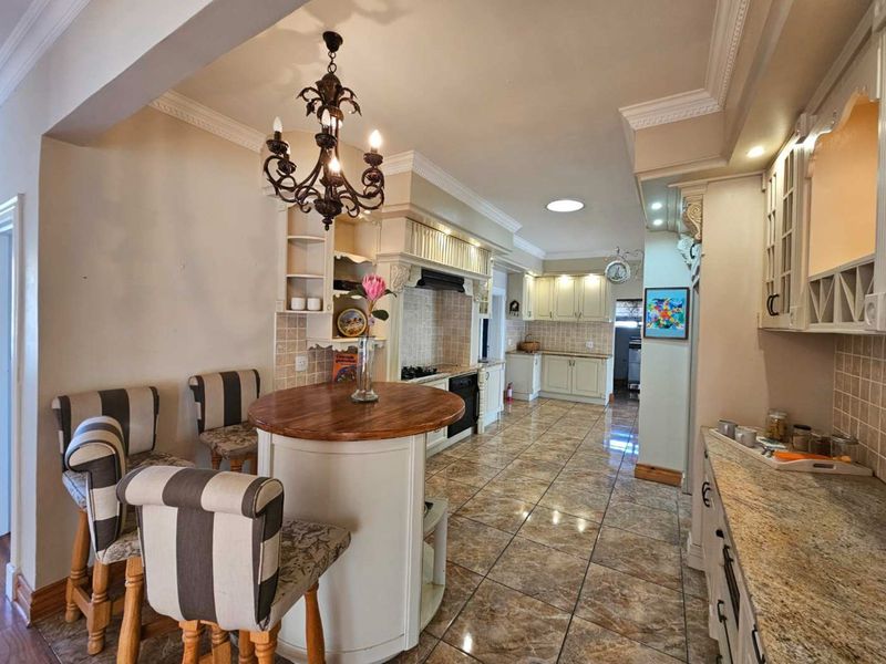 House For Sale in Hartenbos Central - Photo 6