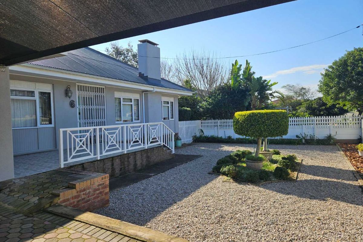 House For Sale in Hartenbos Central - Photo 3