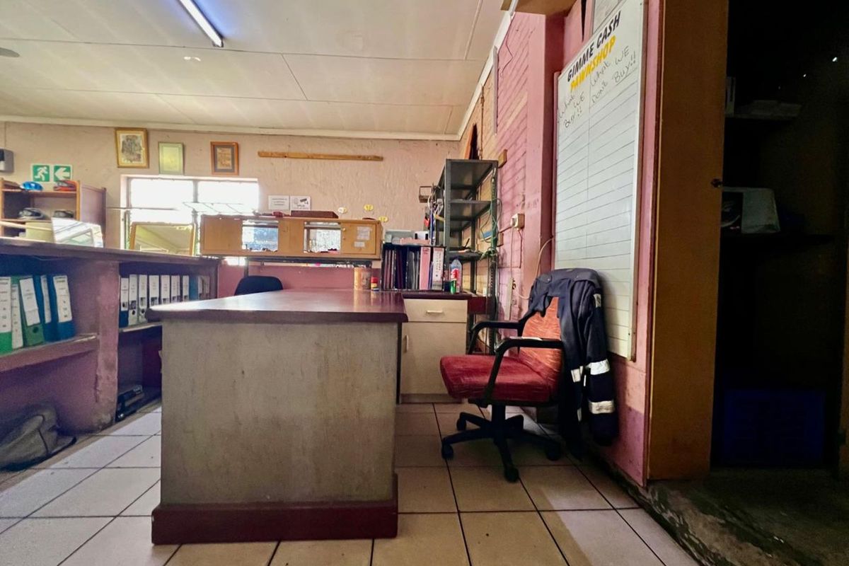 Retail For Sale in Ermelo Central - Photo 4