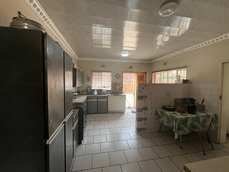 House For Sale in Burgersfort Central - Photo 6