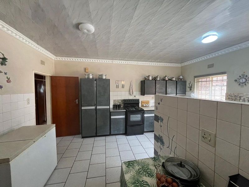 House For Sale in Burgersfort Central - Photo 5