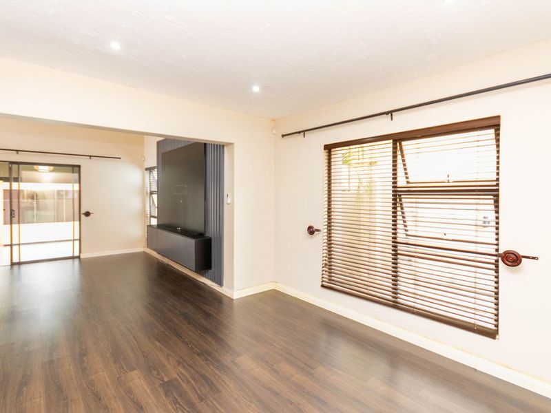 House For Sale in Kengies - Photo 6