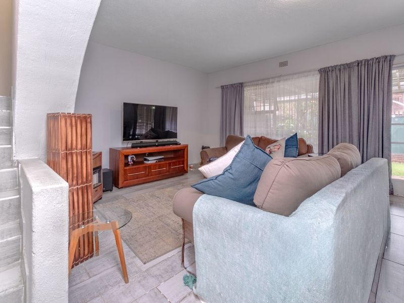 Townhouse For Sale in Fairland - Photo 8