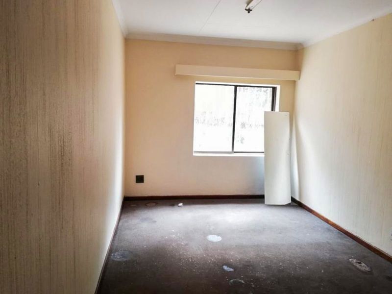 House For Sale in Observatory - Photo 9