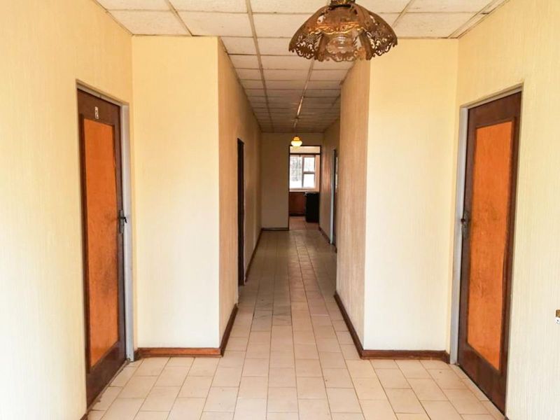 House For Sale in Observatory - Photo 5