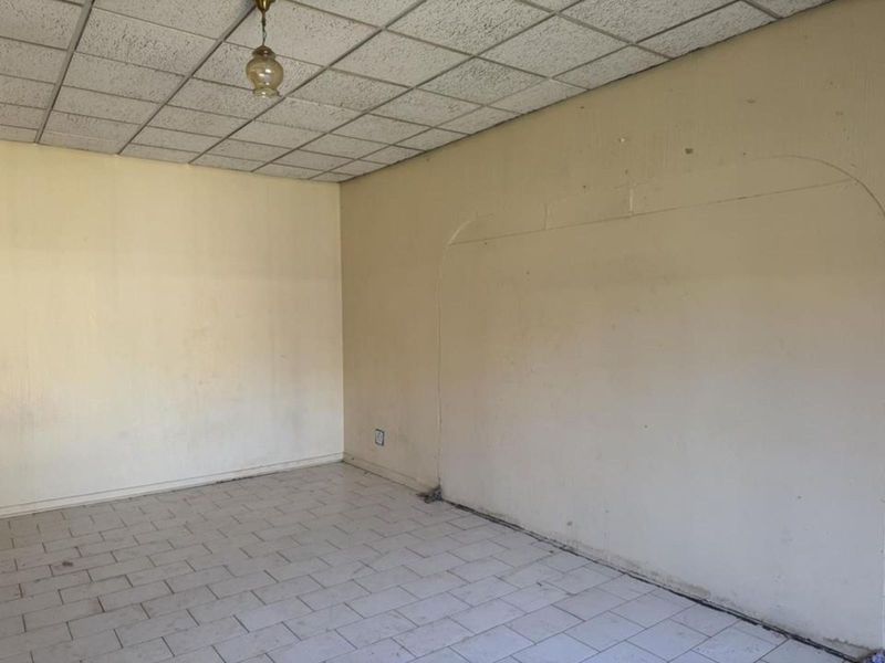 House For Sale in Observatory - Photo 10