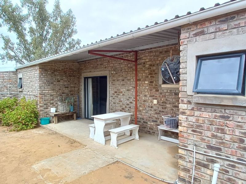 House For Sale in Calitzdorp Central - Photo 10