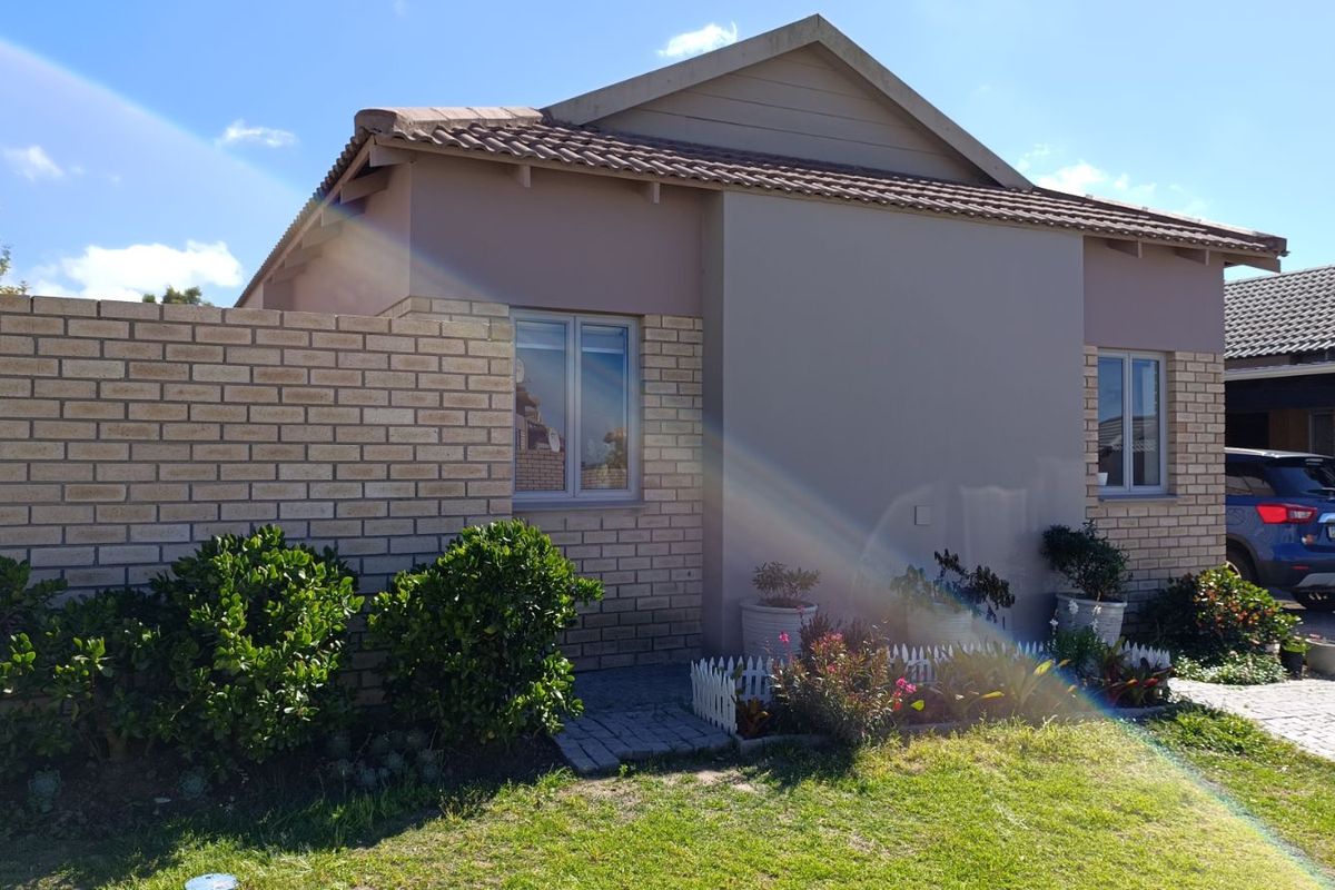 House For Sale in Pacaltsdorp - Photo 3