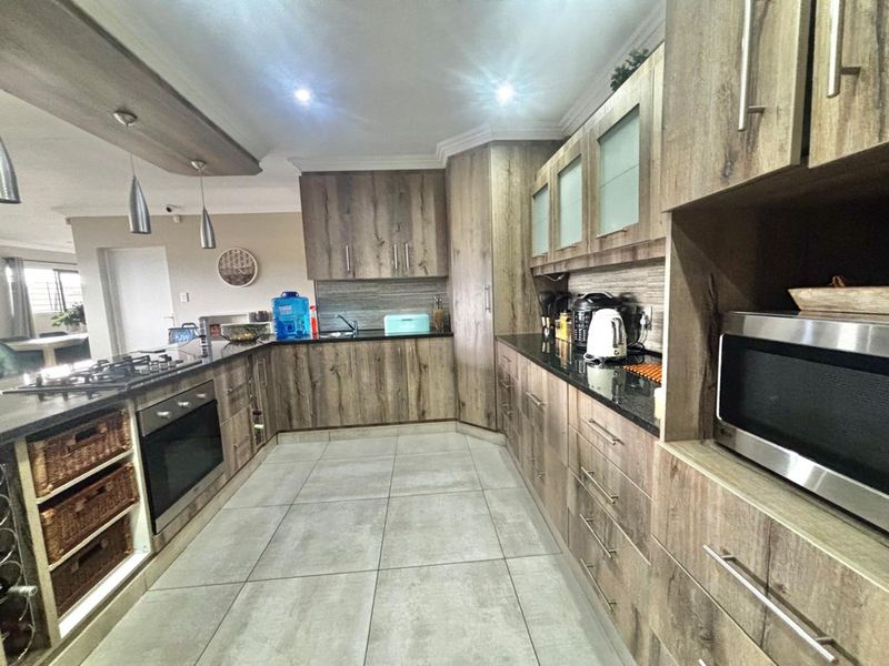 House For Sale in Noordrand - Photo 4