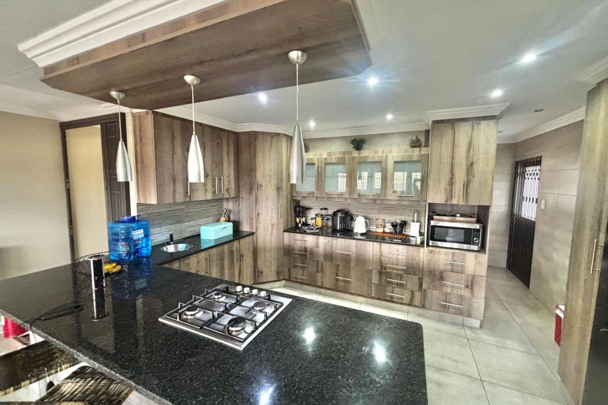 House For Sale in Noordrand - Photo 3