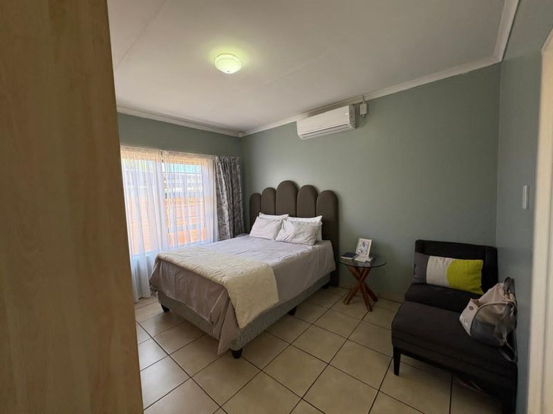 Townhouse For Sale in Riviera - Photo 10