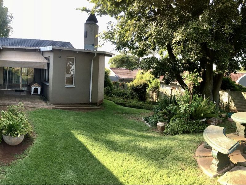 House For Sale in Wilro Park - Photo 8