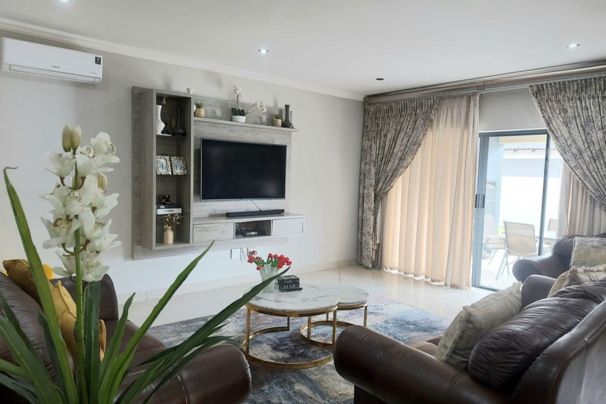 House For Sale in Savannah Country Estate - Photo 5