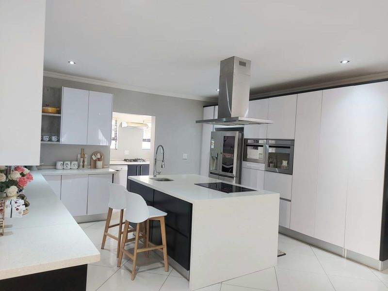 House For Sale in Savannah Country Estate - Photo 6