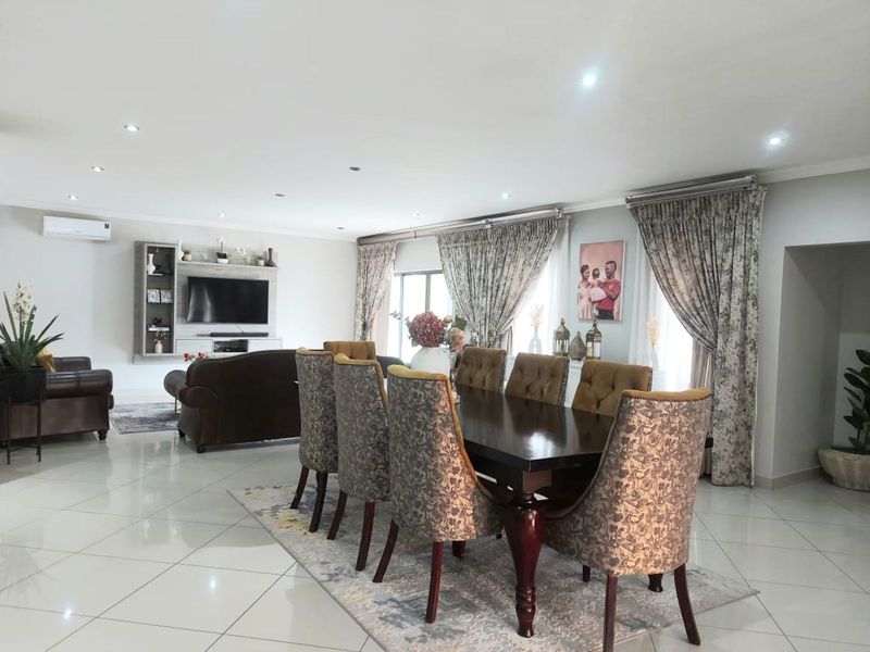 House For Sale in Savannah Country Estate - Photo 3