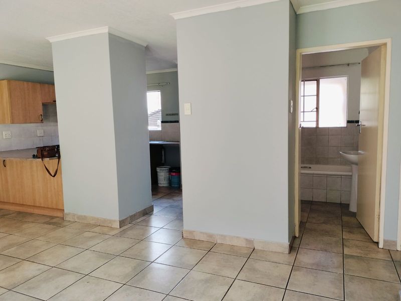 Apartment For Sale in Castleview - Photo 3