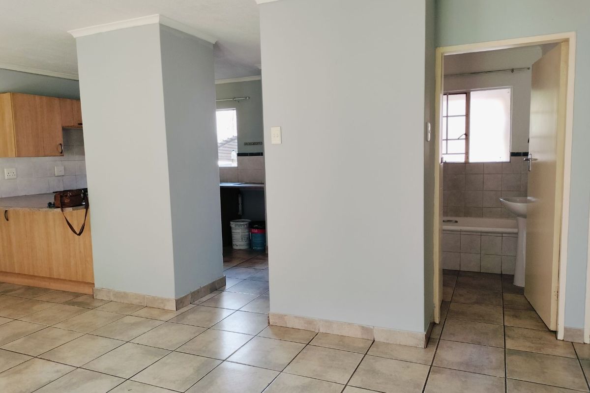 Apartment For Sale in Castleview - Photo 3
