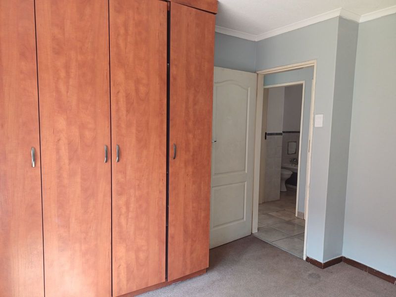 Apartment For Sale in Castleview - Photo 5