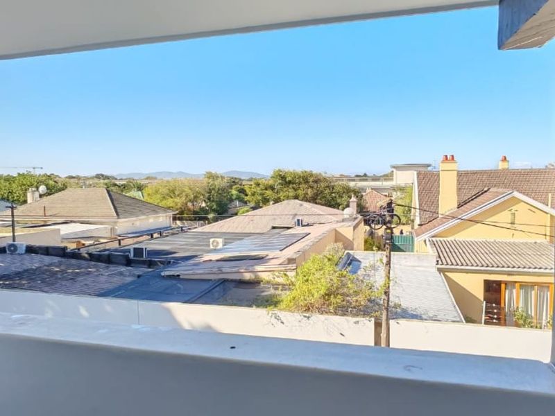 Apartment For Sale in Mowbray - Photo 2