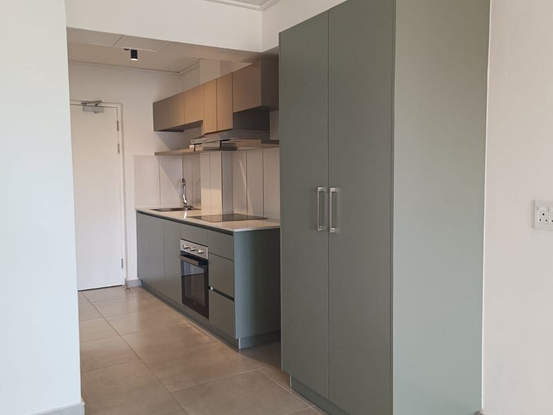 Apartment For Sale in Mowbray - Photo 5