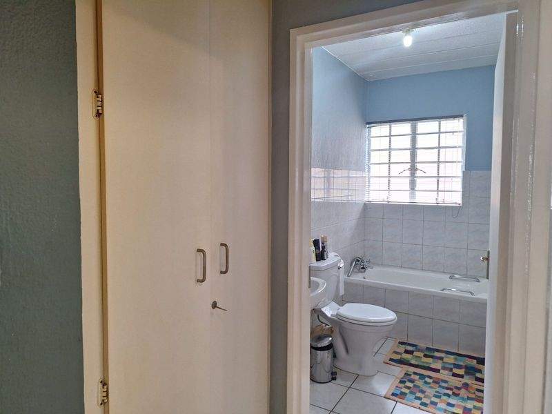 Townhouse For Sale in Sterrewag - Photo 6